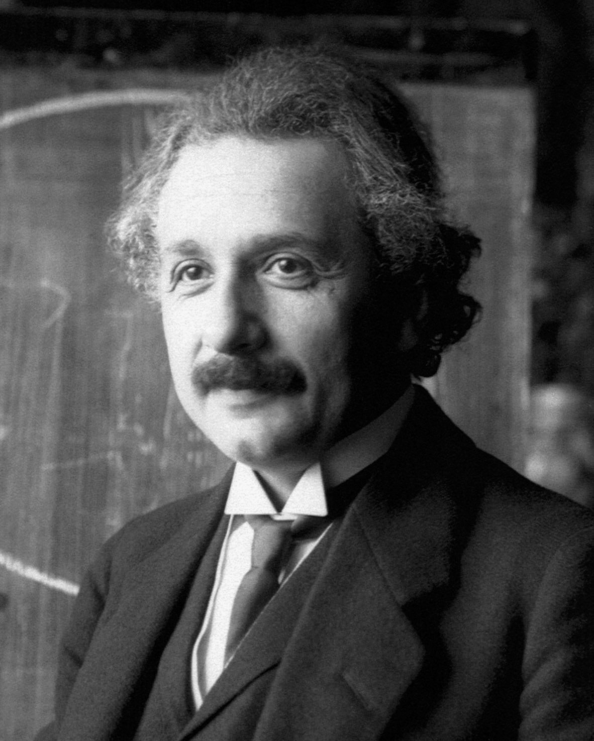 Fotol Albert Einstein 1921. aastal (Ferdinand Schmutzer (1870-1928), avalik omand, commons.wikimedia.org/w/index.php?curid=5216482)
