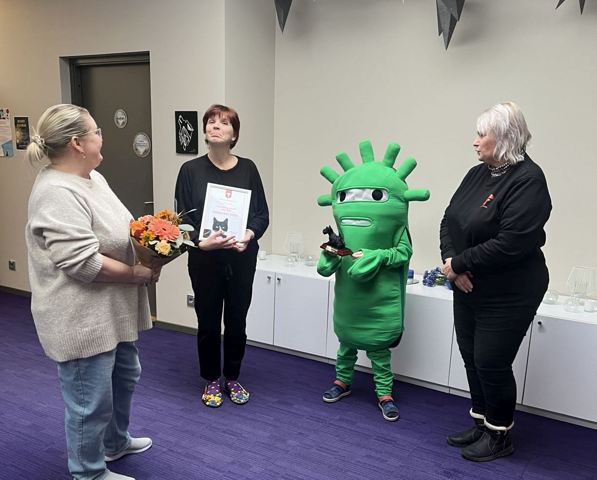 Tunnustuse üleandmine / Anni Anete Mõisamaa