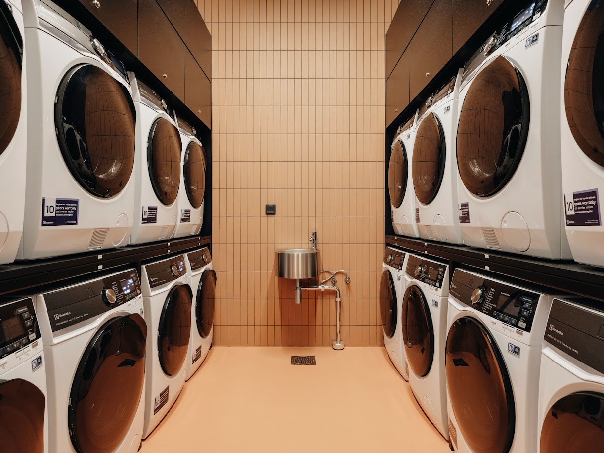 Tallinna uusimas tudengipesas saab kogukonnaaias näpud mullaseks