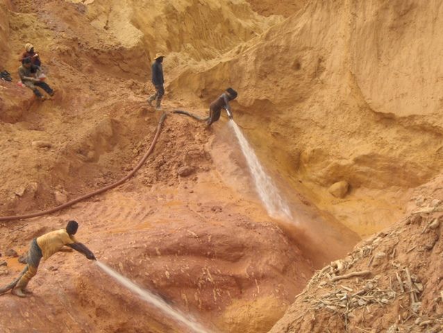Suriname kullakaevandused